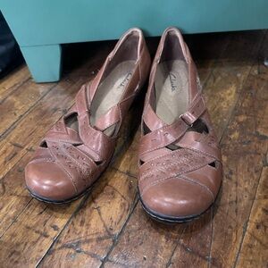 Clarks Women's Brown Leather Flats